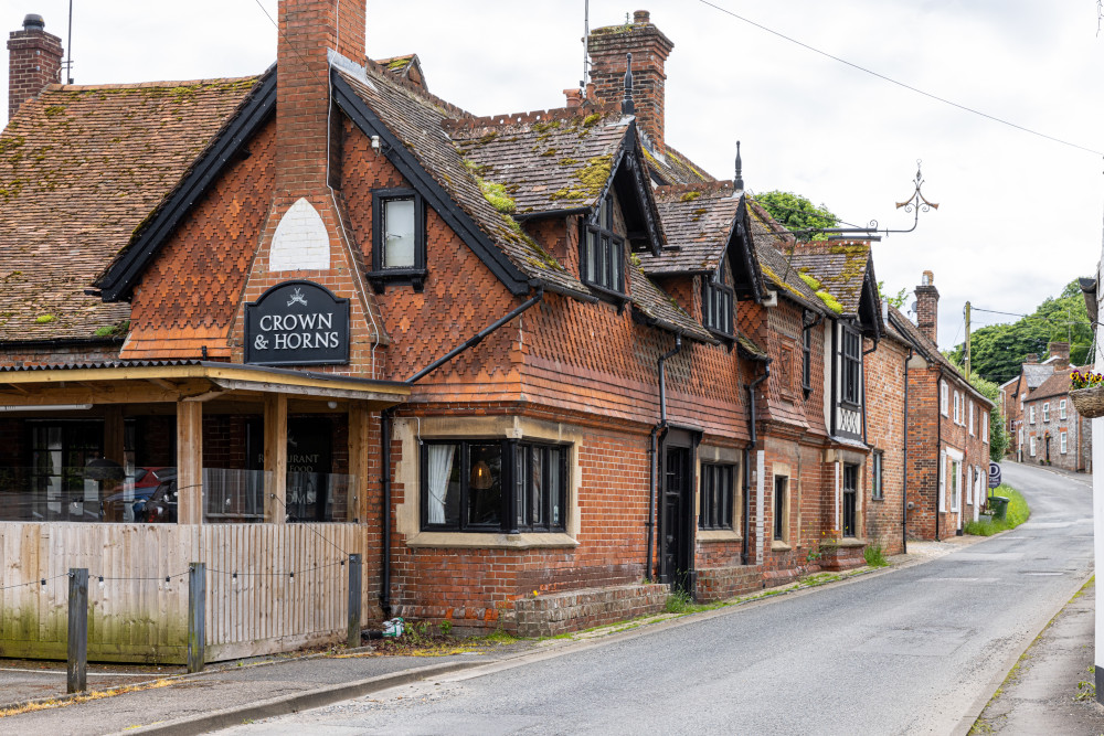 crown and horns pub exterior